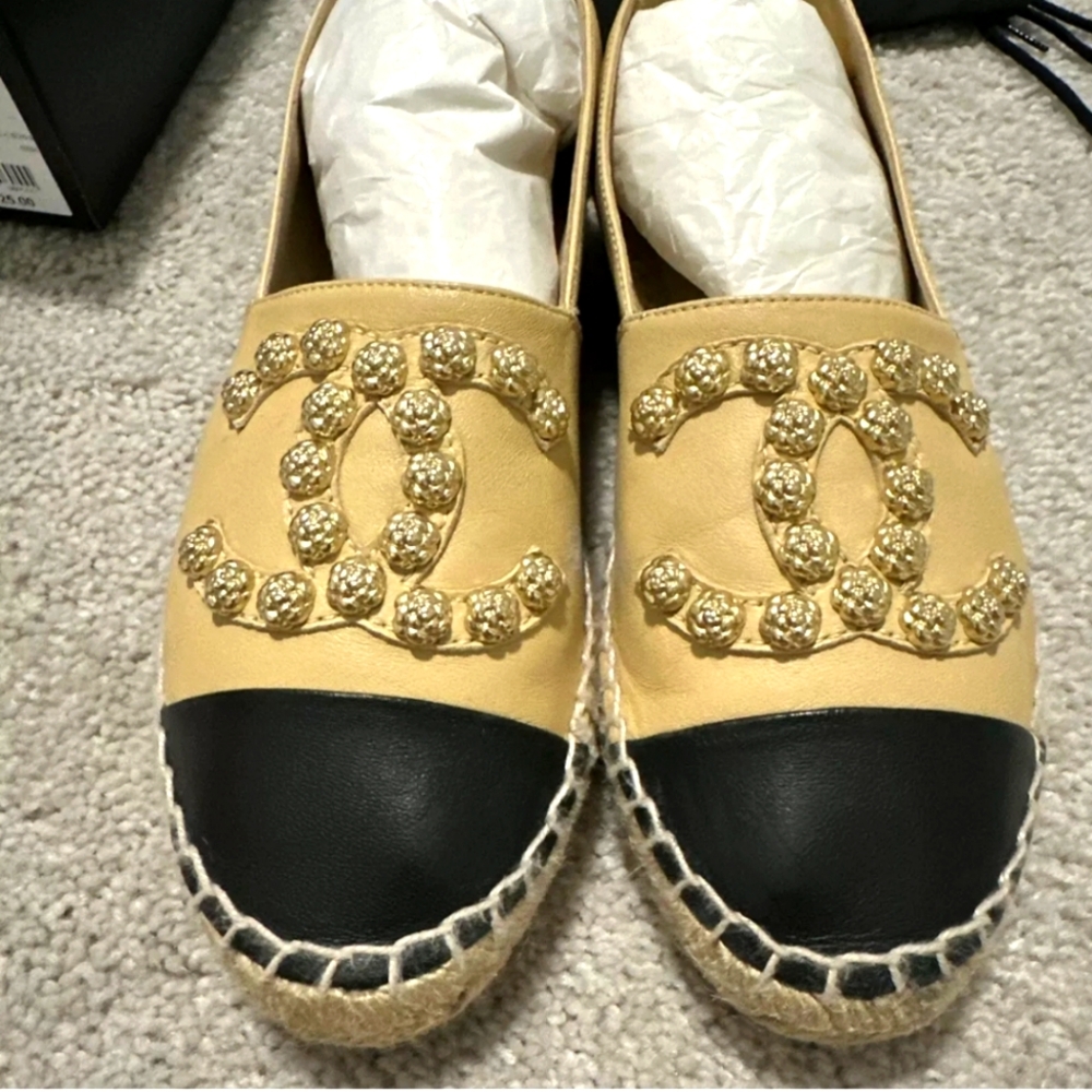 Chanel Camellia Studded CC Lambskin Espadrille Flats 38
